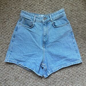 Zara Blue Jean Shorts High-Waisted Relaxed Fit / Dad Jean Shorts
